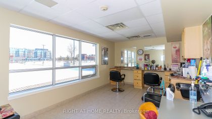 Photo 5 at 417 - 90 Dean Avenue, Painswick South, Barrie Photo 5 at 417 - 90 Dean Avenue, Painswick South, Barrie