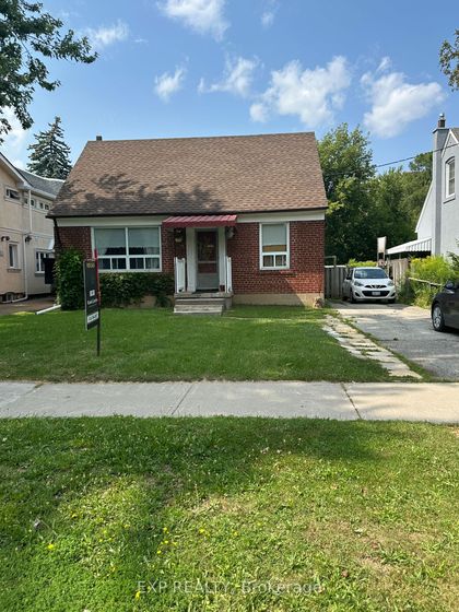 Photo 1 at 12 Pleasant Avenue, Newtonbrook West, Toronto