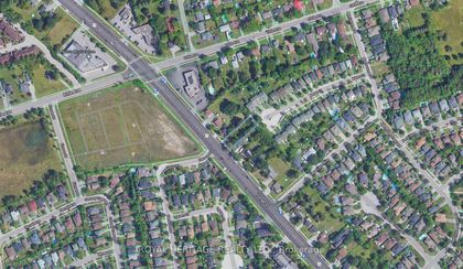 Photo 2 at 423 Yonge Street, Painswick North, Barrie