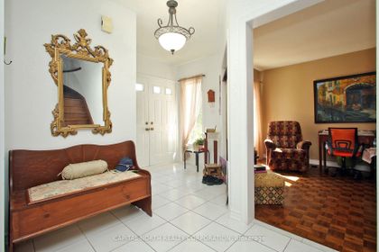 Photo 4 at 6 Wildhaven Crescent, Maple, Vaughan