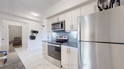 Photo 15 at 512 - 4 Spice Way, Rural Barrie Southeast, Barrie