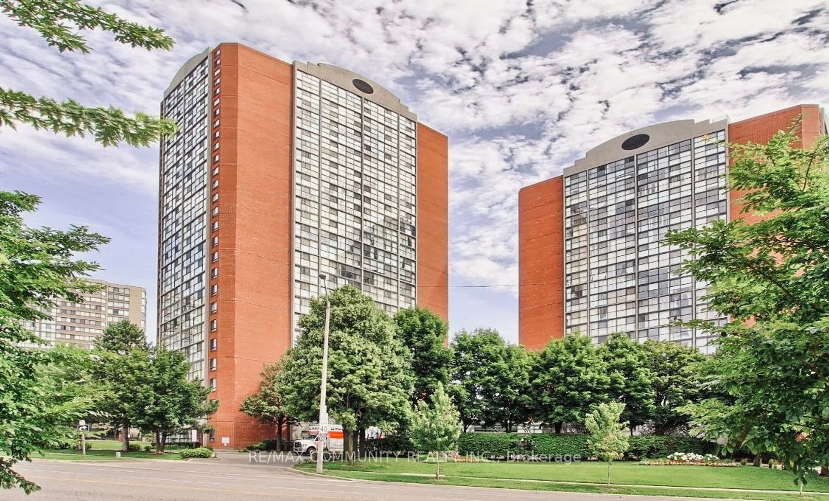 2213 - 4185 Shipp Drive, City Centre, Mississauga 