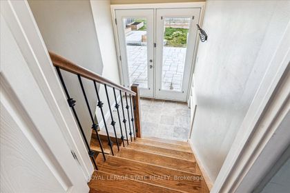 Photo 6 at 5117 Canborough Rd