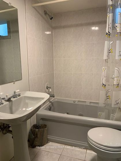 Photo 17 at 257 PATRICIA Ave, Newtonbrook West, Toronto