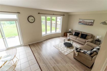Photo 9 at 157 HUNTER Way