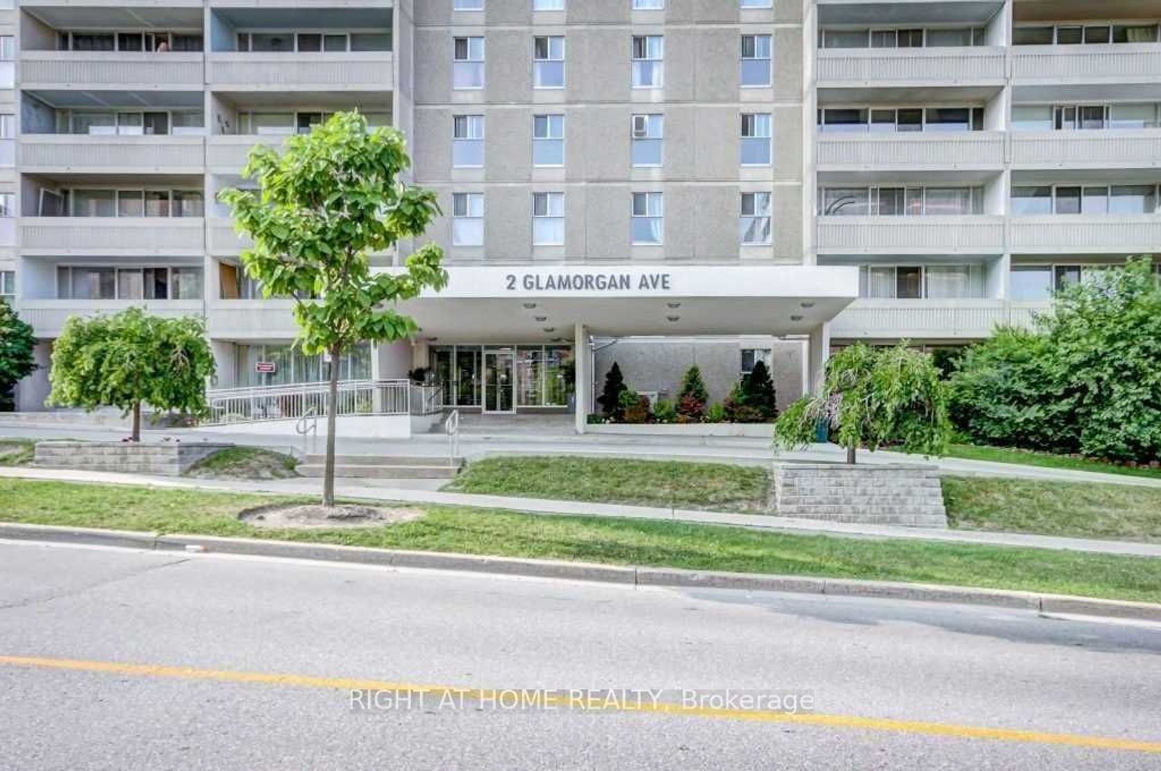 1006 - 2 Glamorgan Avenue, Dorset Park, Toronto 