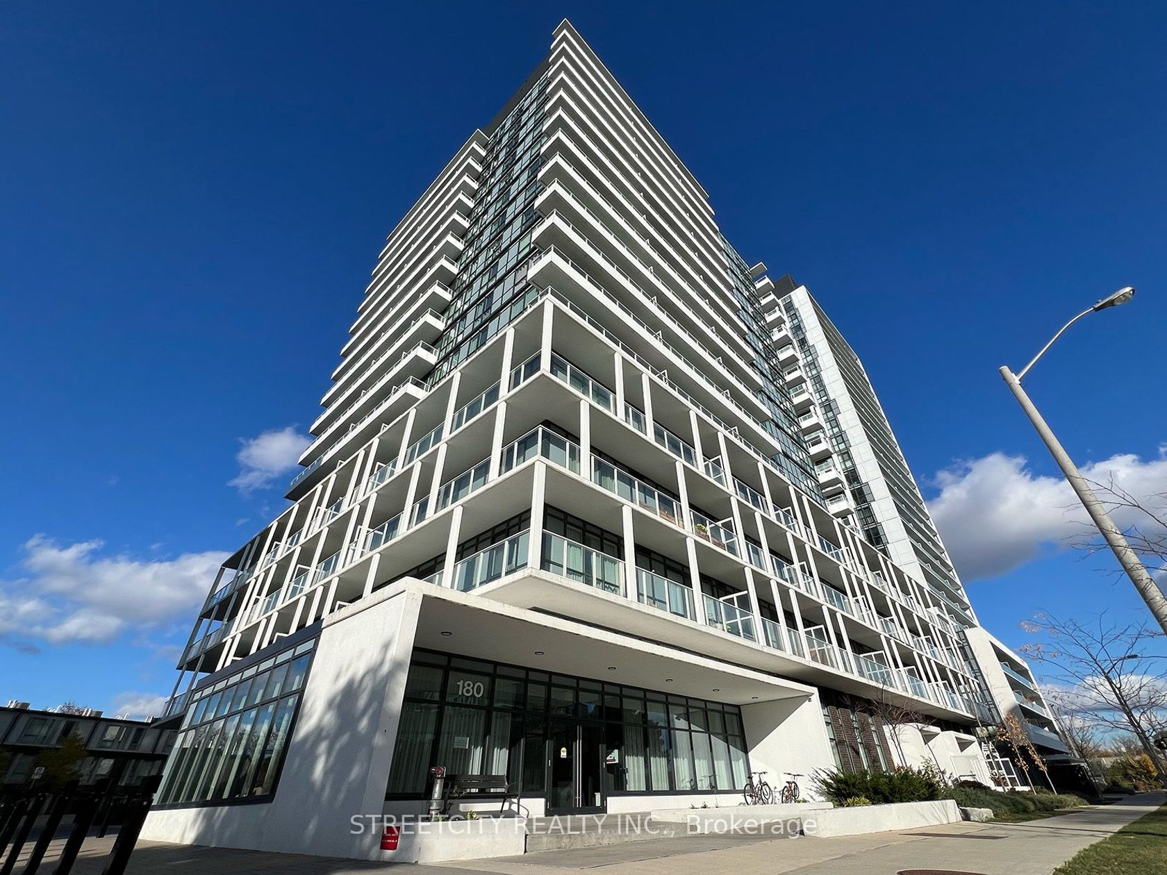 107 - 180 Fairview Mall Drive, Don Valley Village, Toronto 