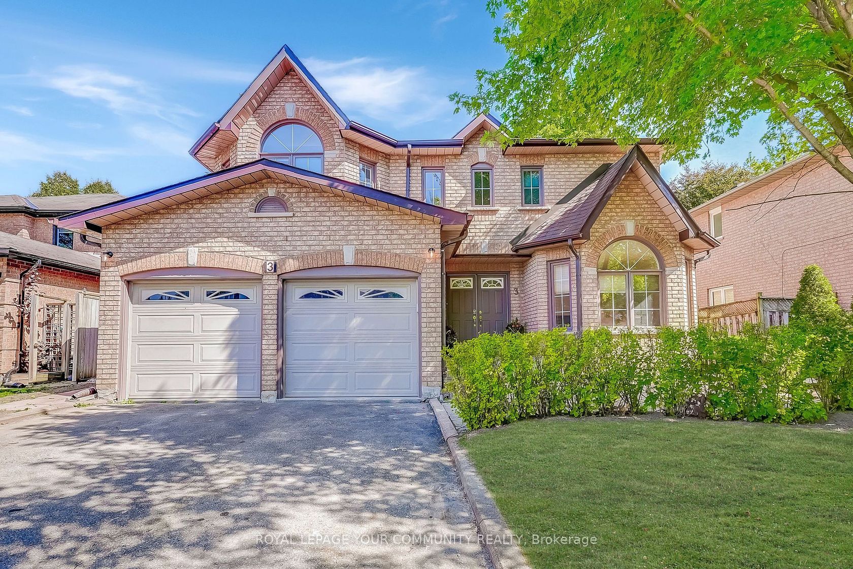 3 Creekview Avenue, Mill Pond, Richmond Hill 