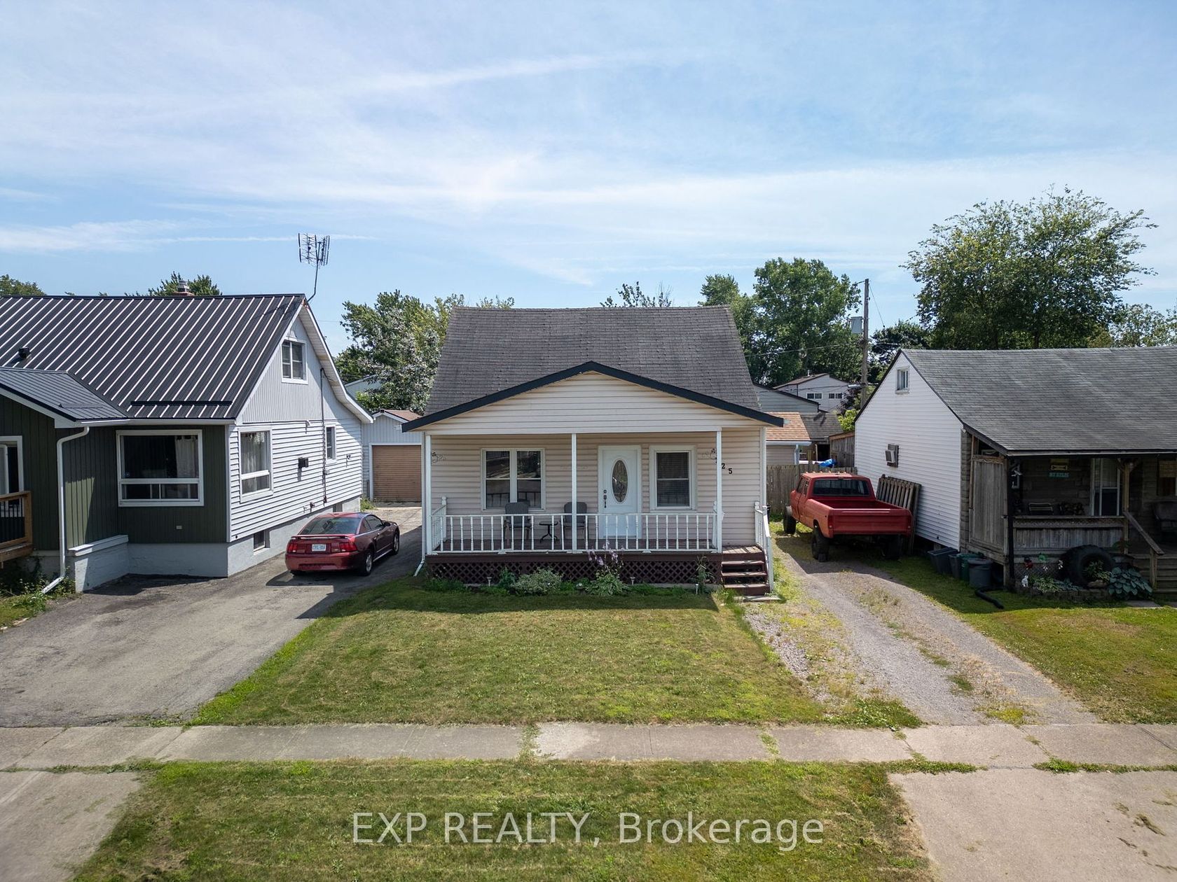 325 Simpson Ave 