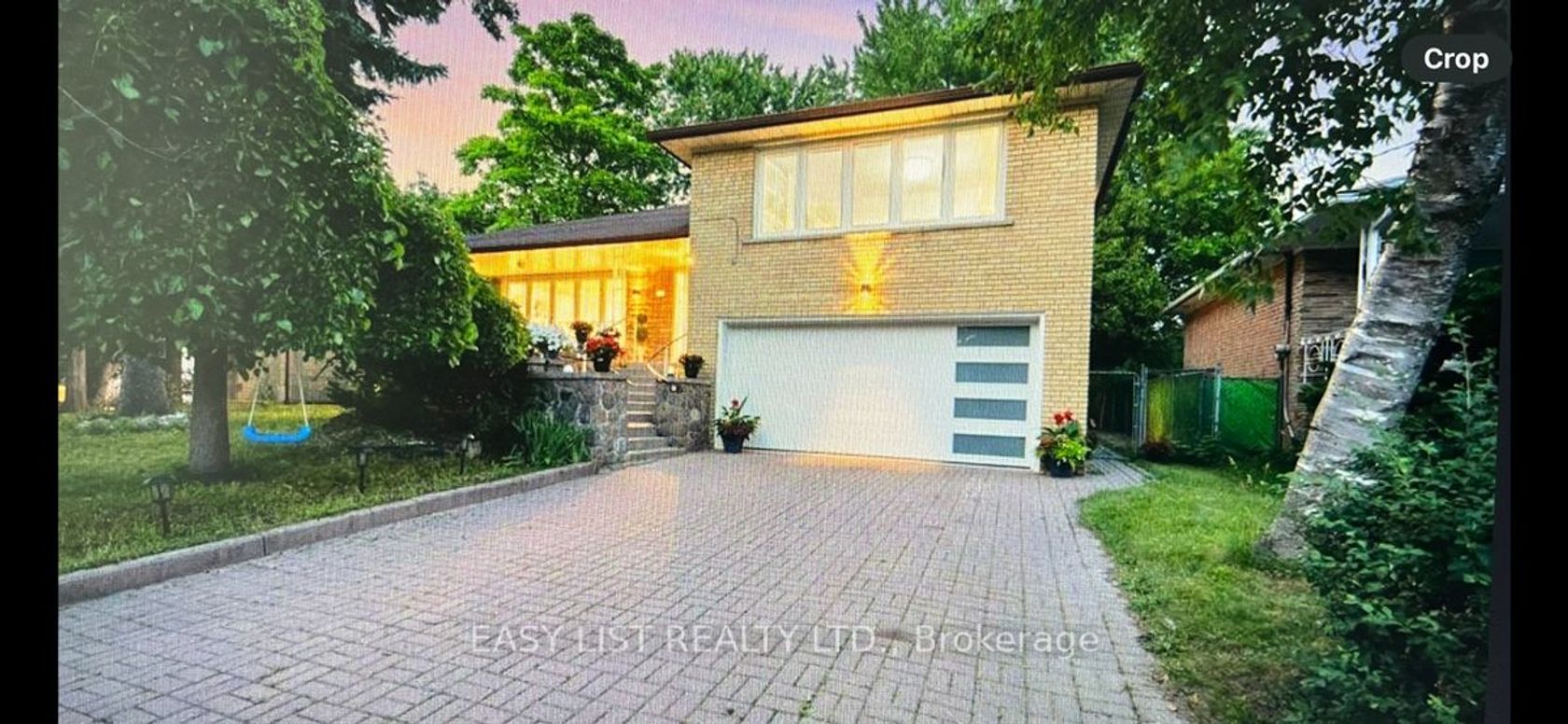 5 Stonedene Blvd, Westminster-Branson, Toronto 