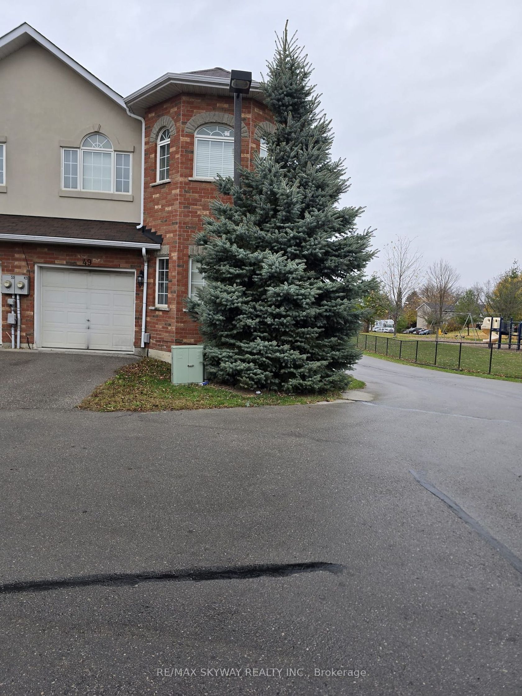 49 - 20 Mcconkey Cres 