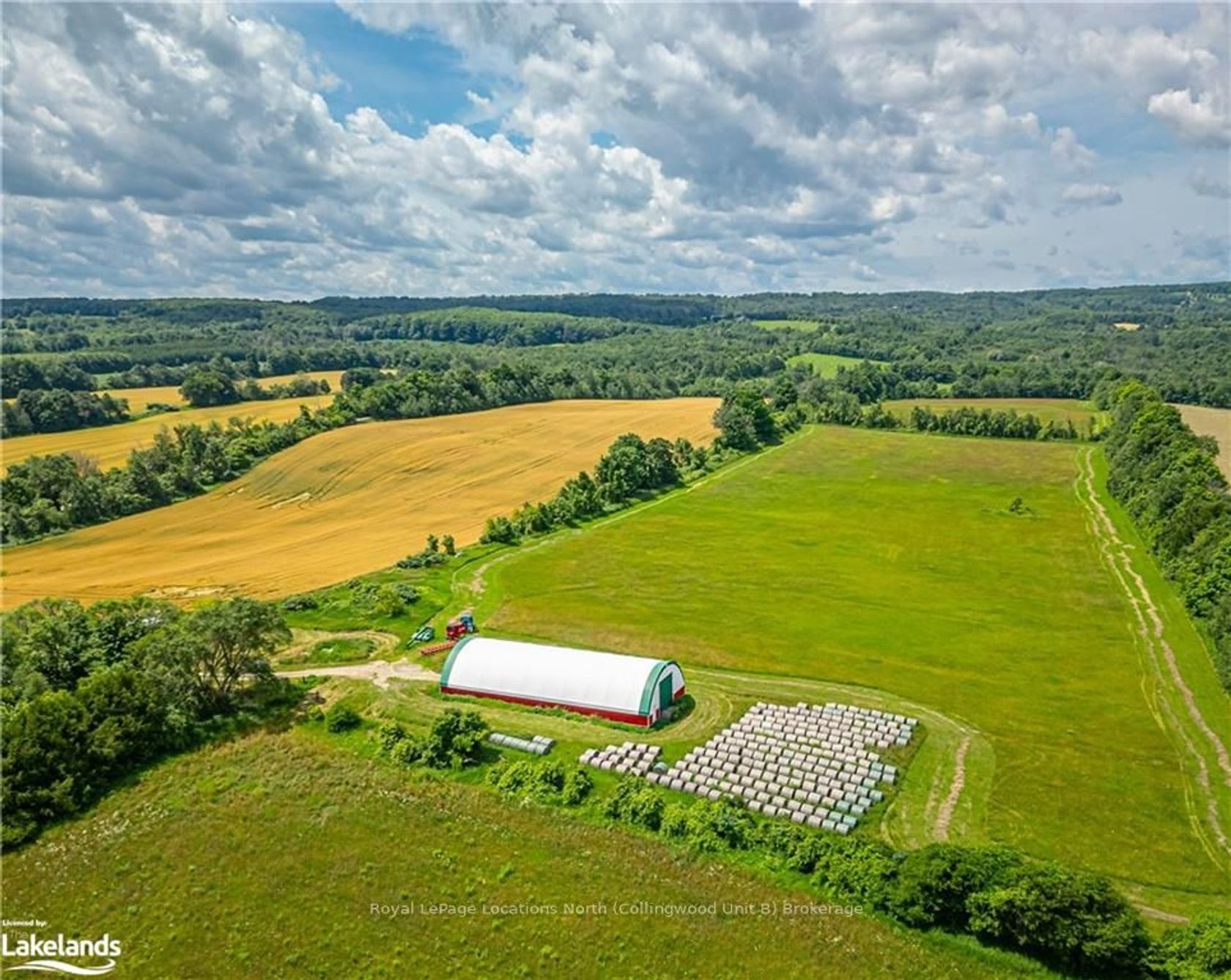 Photo 2 at 7958 21/22 NOTTAWASAGA Side Road, Rural Clearview, Clearview Photo 2 at 7958 21/22 NOTTAWASAGA Side Road, Rural Clearview, Clearview