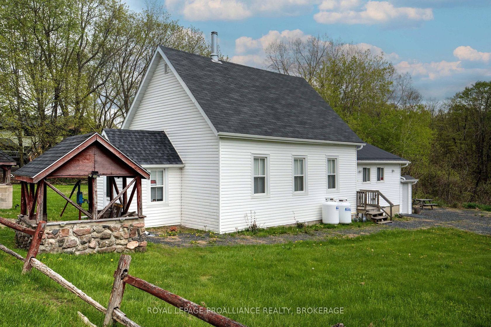 1867 Crow Lake Rd 