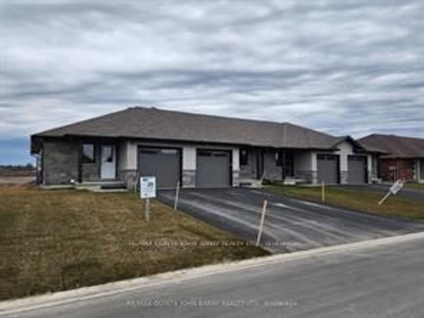 Lot 20 - 56 Cedar Park Cres 