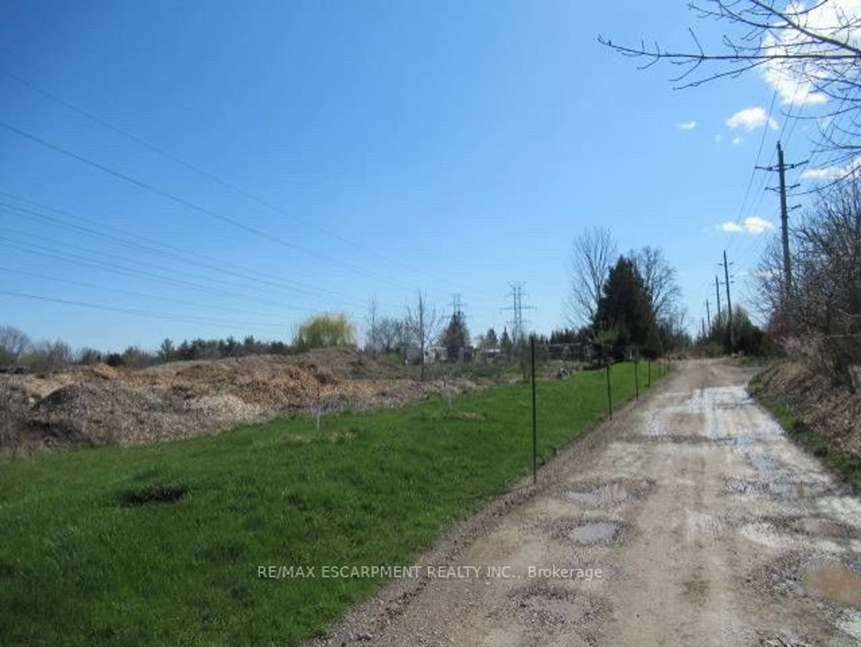 1525 Snake Road, Grindstone, Burlington by Loree Meneguzzi Real Estate 1525 Snake Road, Grindstone, Burlington