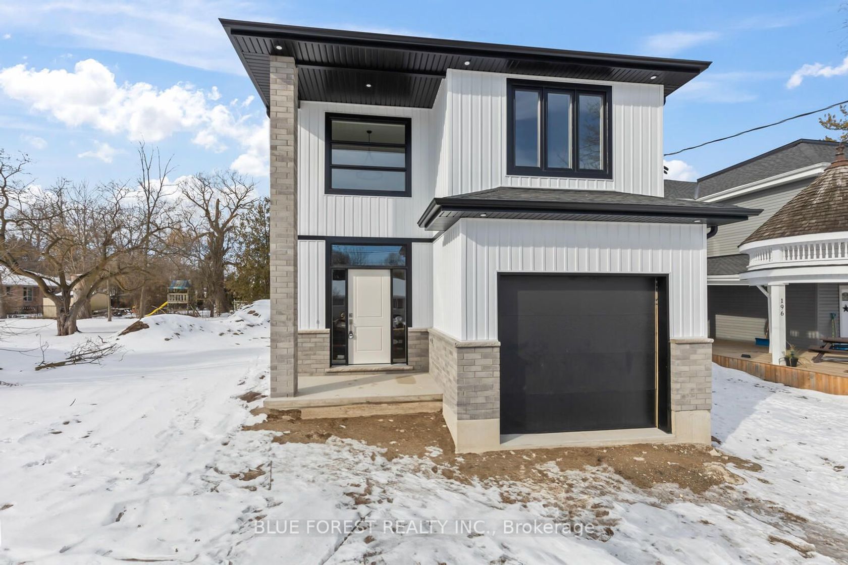 194-2 Mcrae St, Glencoe, Southwest Middlesex 