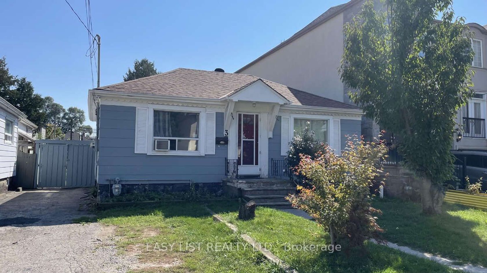 3 Ardell Ave, Oakridge, Toronto 