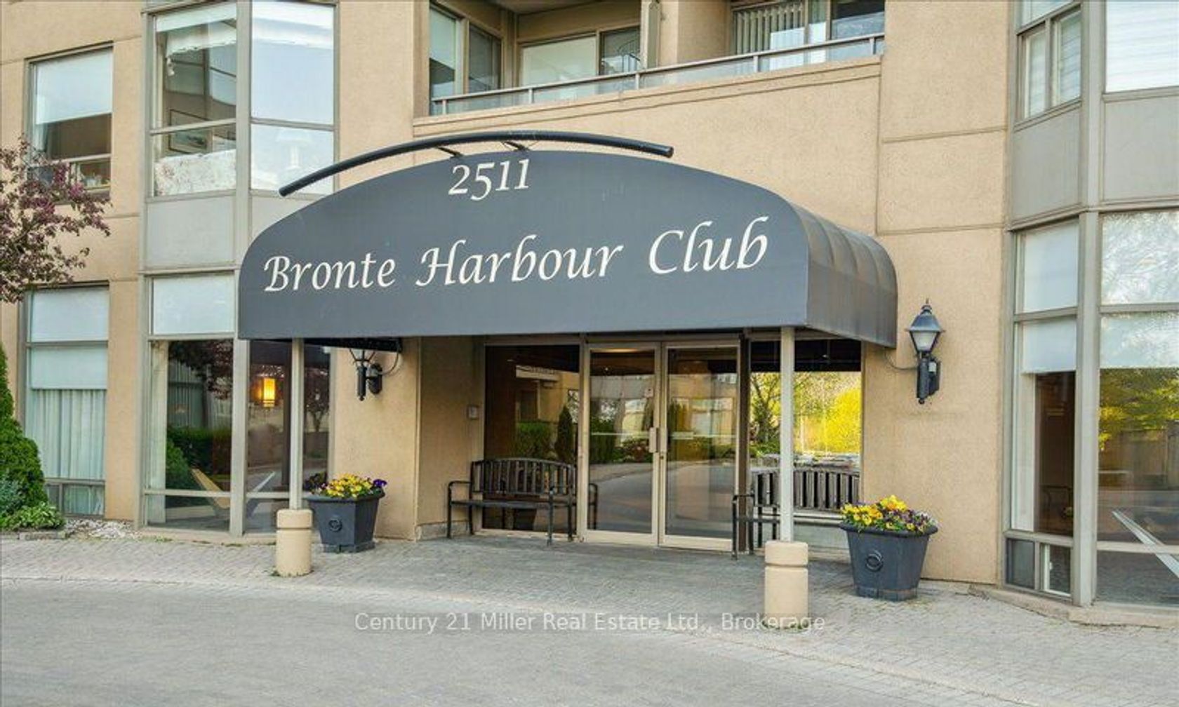 319 - 2511 Lakeshore Road W, BR Bronte, Oakville 