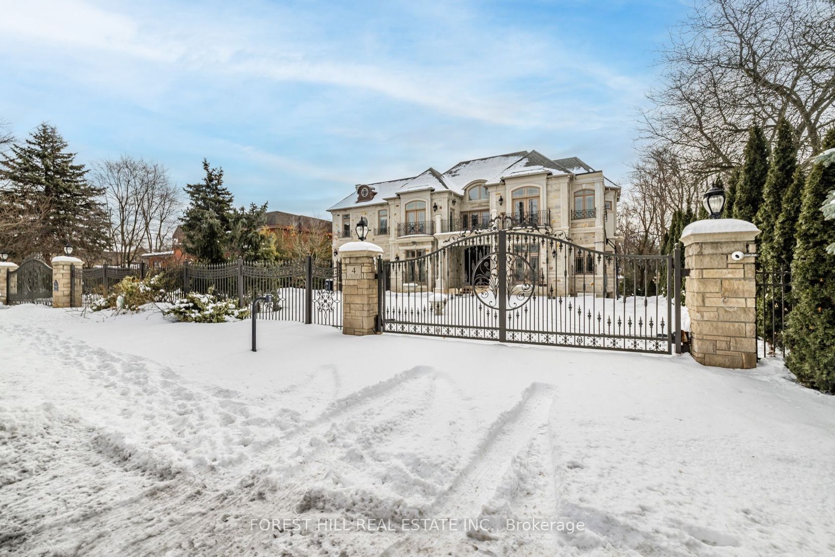 4 Fifeshire Road, Windfields, Toronto 
