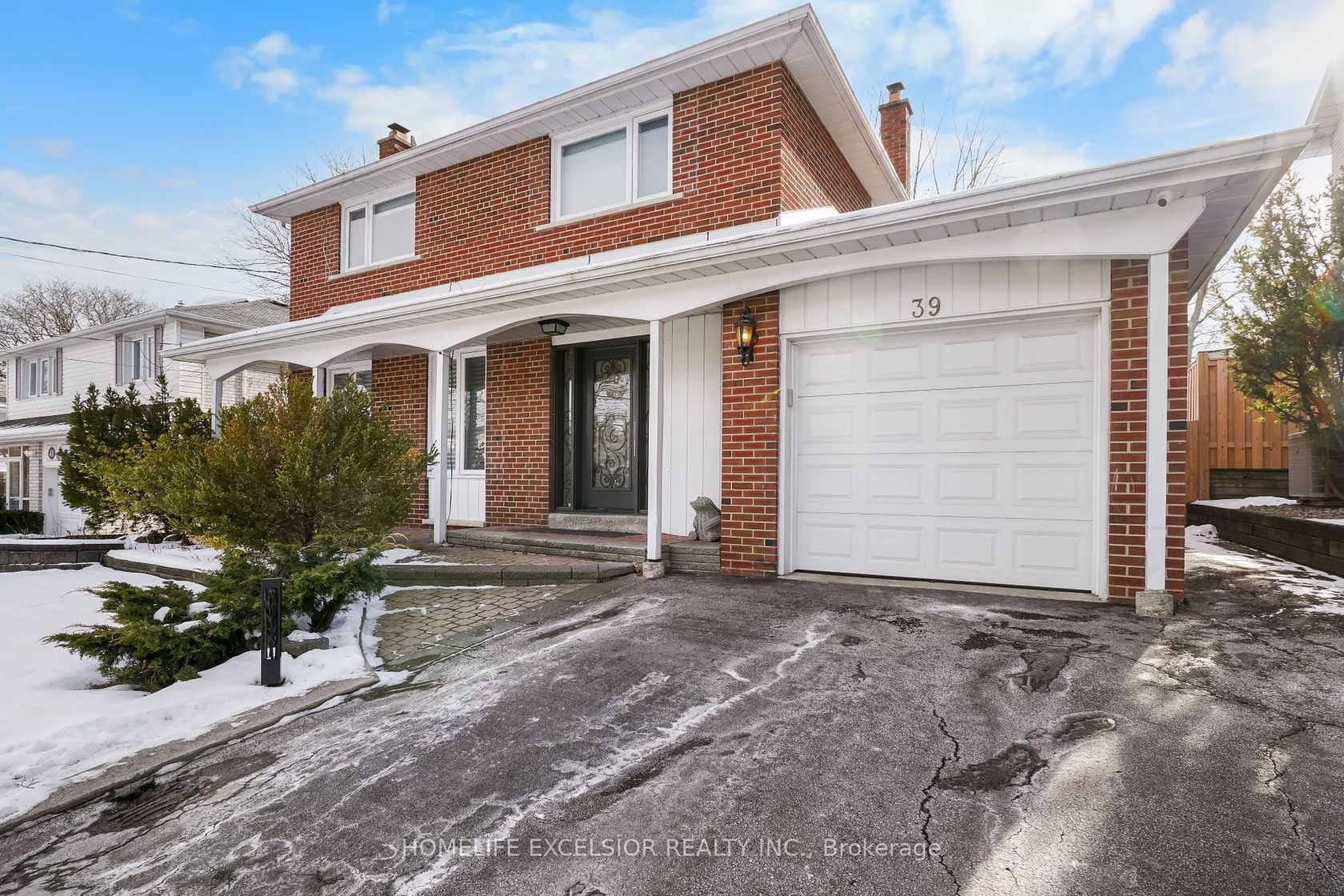 39 Davean Drive, Windfields, Toronto 