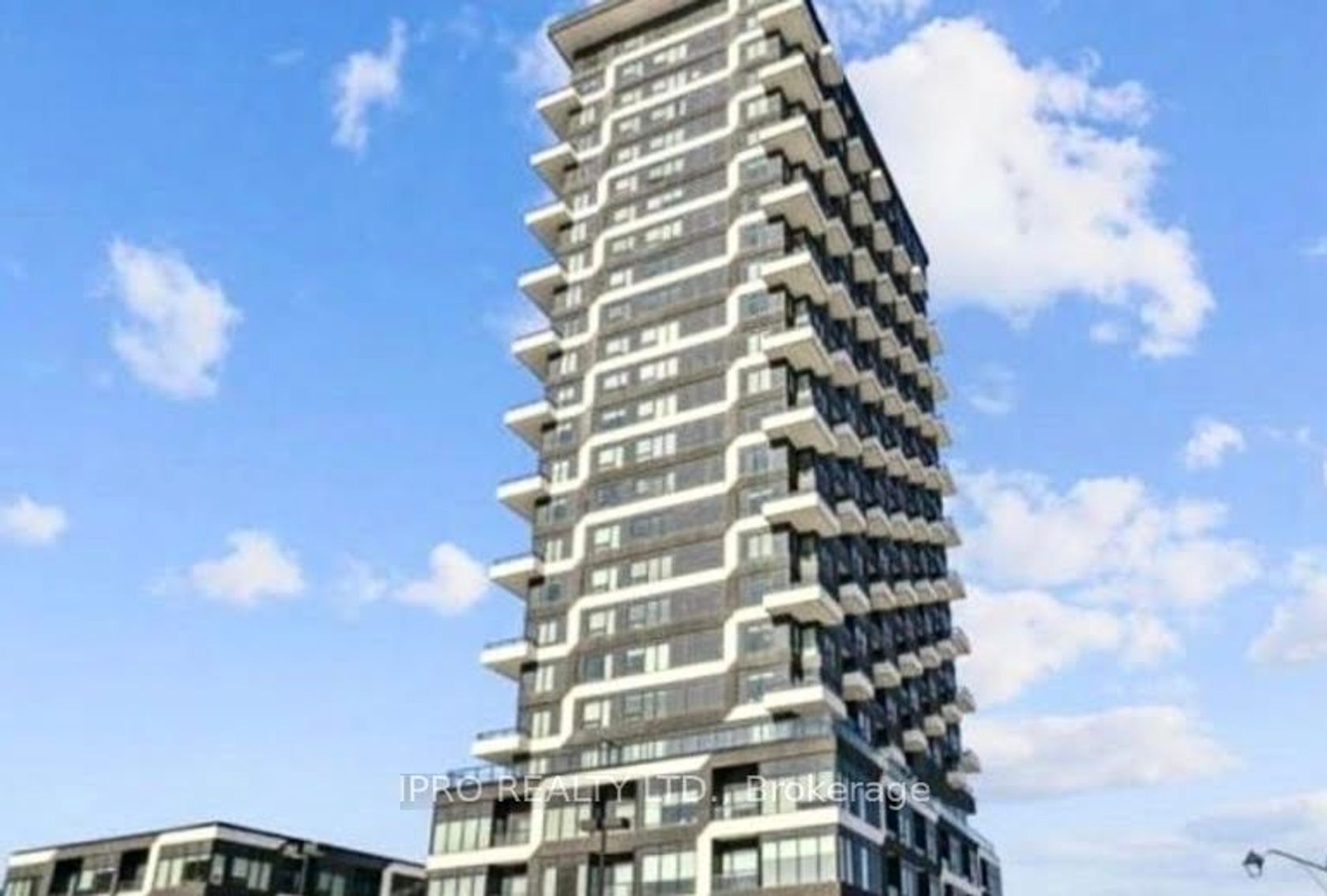 5 - 297 oak walk Dr, Uptown Core, Oakville 