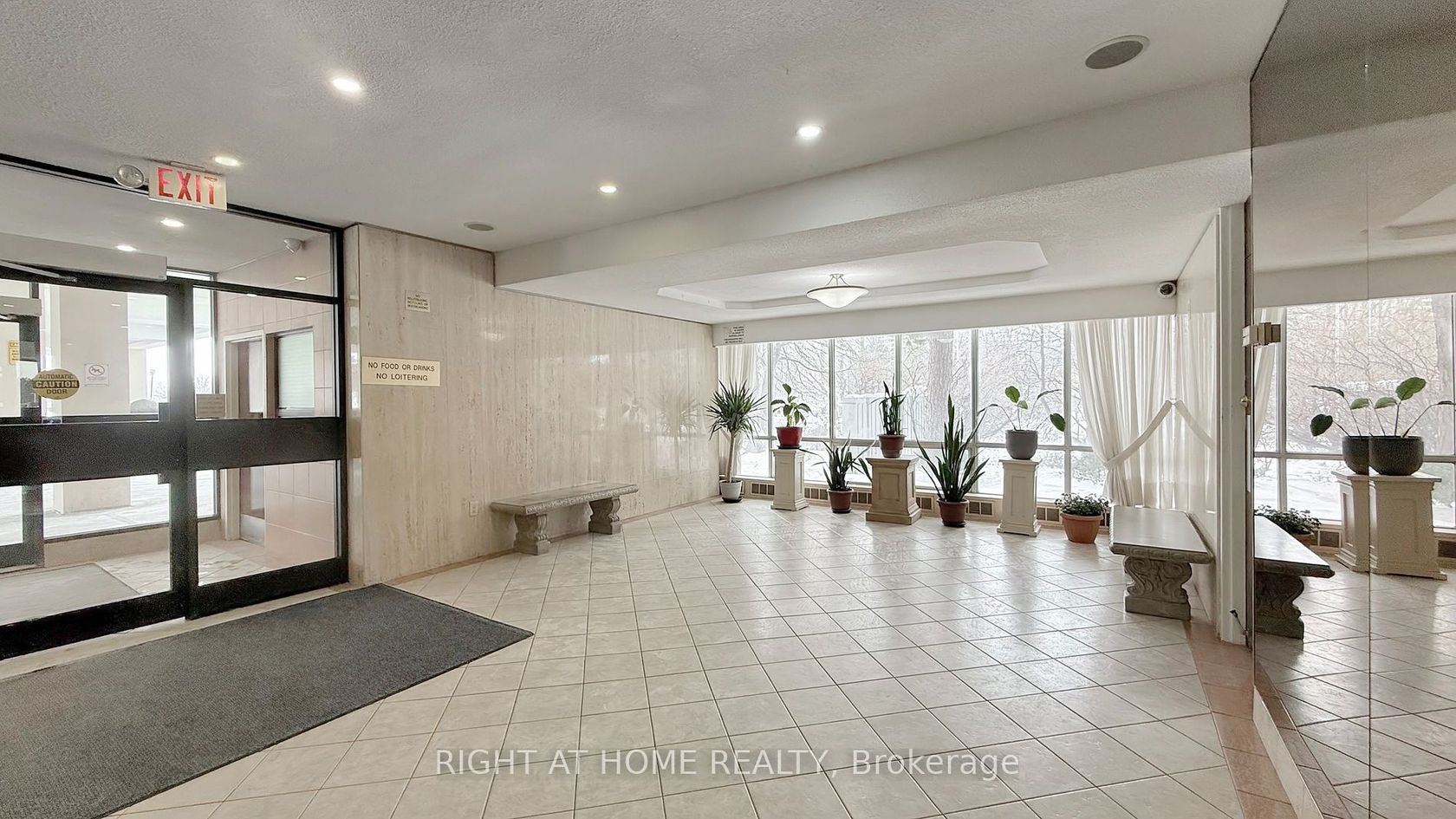 711 - 455 Sentinel Road, York University Heights, Toronto 