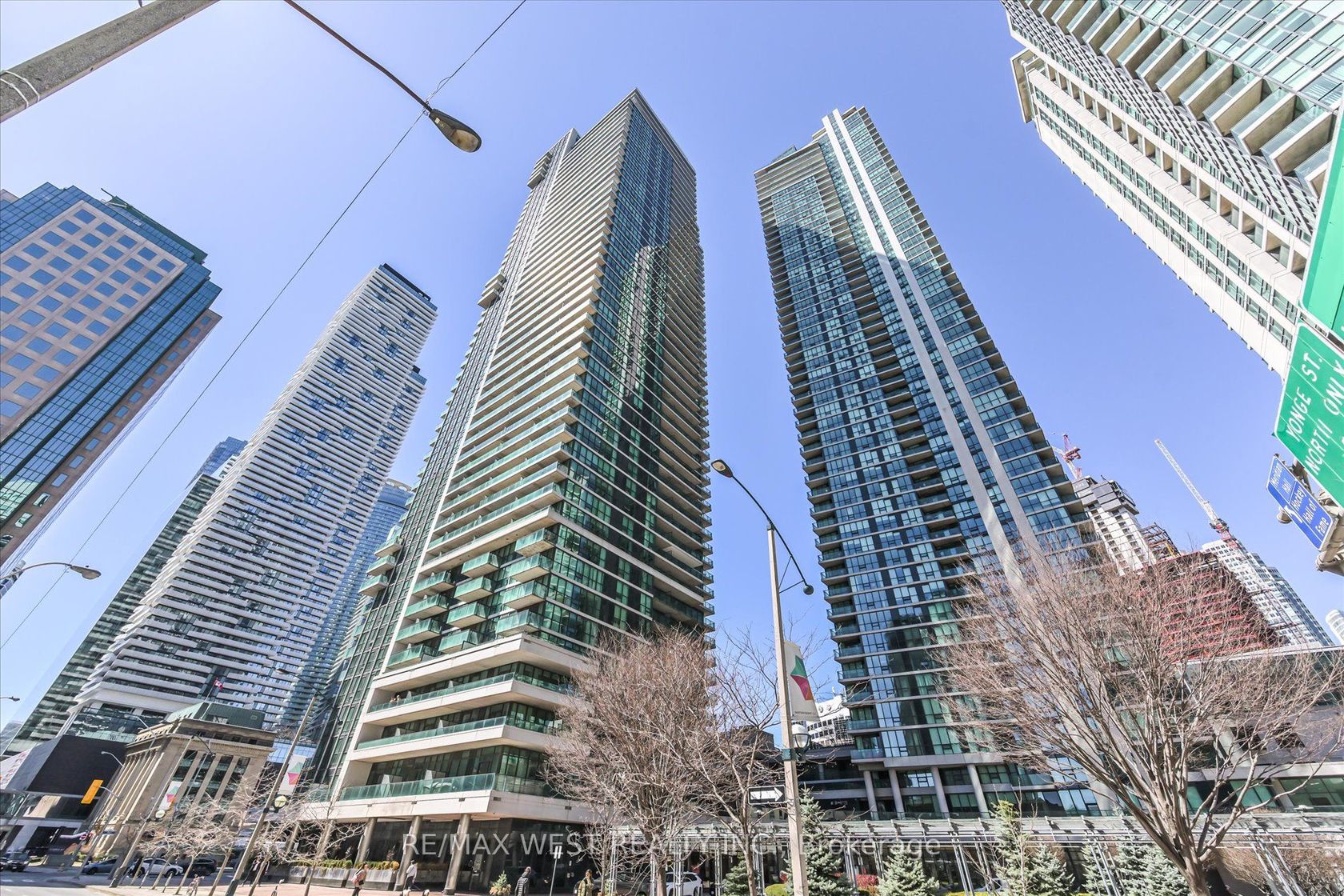 1504 - 33 Bay St, Waterfront Communities C1, Toronto 