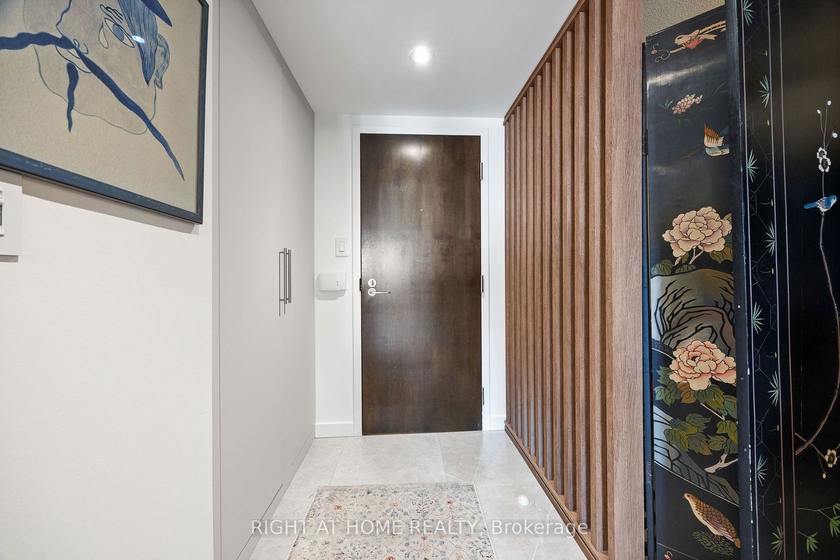 417 - 225 Davenport Rd, Annex, Toronto by Loree Meneguzzi Real Estate 417 - 225 Davenport Rd, Annex, Toronto