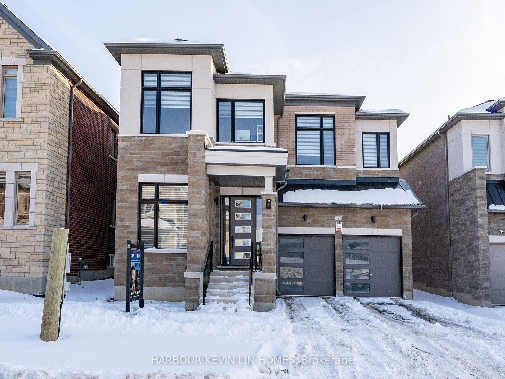 9 Backhouse Dr, Rural Richmond Hill, Richmond Hill photo 5