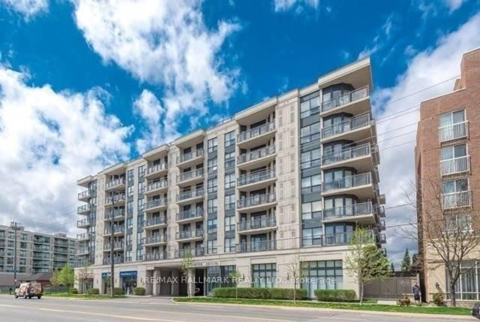 105 - 872 Sheppard Avenue W, Bathurst Manor, Toronto 
