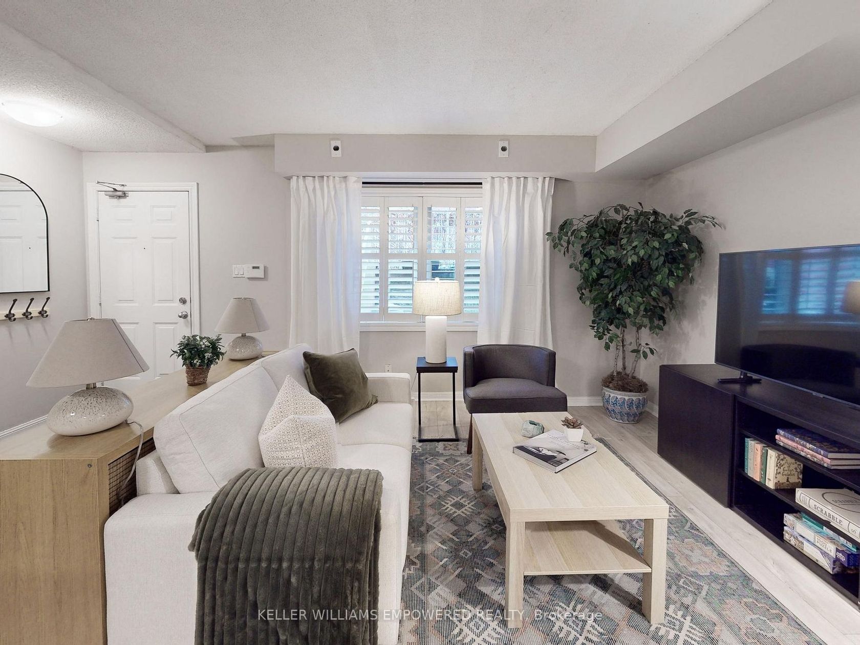 701 - 7 Sudbury Street N, Niagara, Toronto 