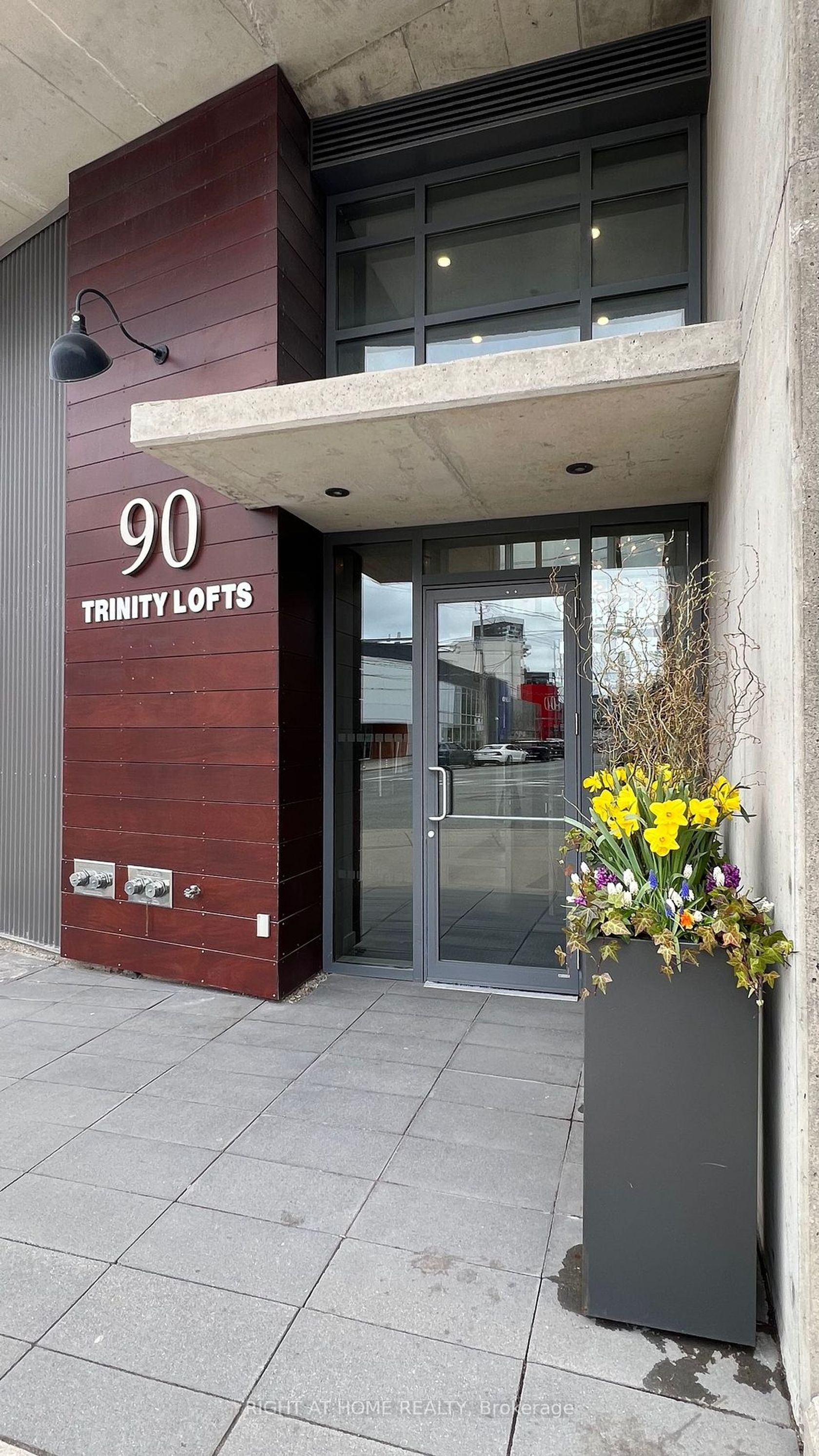 602 - 90 Trinity Street, Moss Park, Toronto 