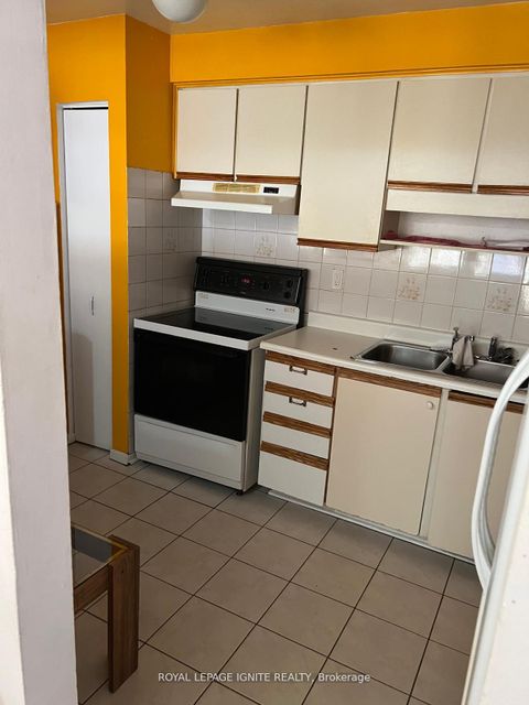 Photo 4 at 85 - 248 John Garland Boulevard, Clairville, Toronto