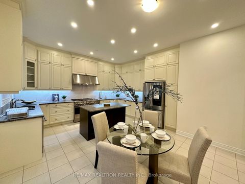 Photo 9 at 41 Perigo Court, Rural Richmond Hill, Richmond Hill