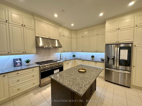 Photo 10 at 41 Perigo Court, Rural Richmond Hill, Richmond Hill