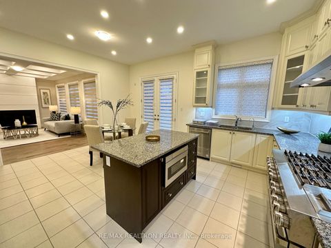 Photo 11 at 41 Perigo Court, Rural Richmond Hill, Richmond Hill