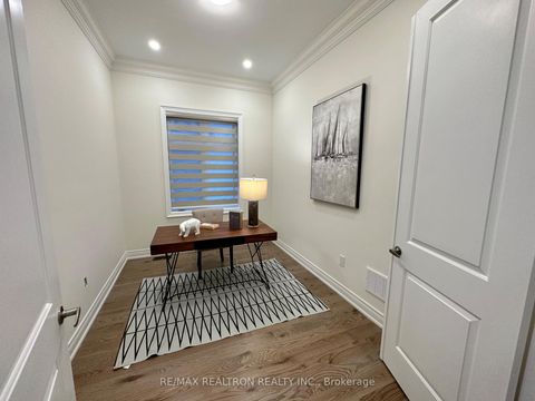 Photo 15 at 41 Perigo Court, Rural Richmond Hill, Richmond Hill
