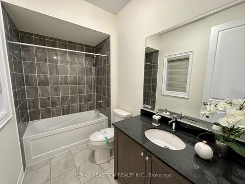 Photo 33 at 41 Perigo Court, Rural Richmond Hill, Richmond Hill