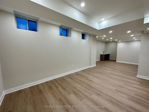 Photo 44 at 41 Perigo Court, Rural Richmond Hill, Richmond Hill