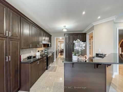 Photo 15 at 70 Brass Drive, Jefferson, Richmond Hill