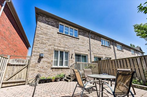 Photo 4 at 78 Dairy Drive, Birchmount, Toronto