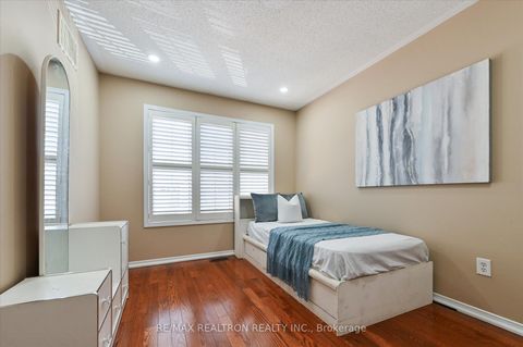 Photo 9 at 78 Dairy Drive, Birchmount, Toronto