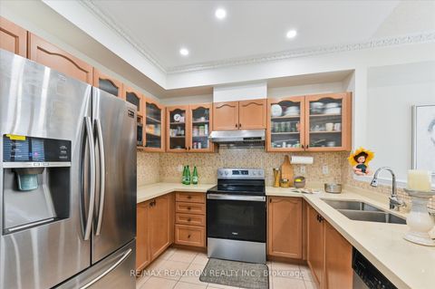 Photo 20 at 78 Dairy Drive, Birchmount, Toronto