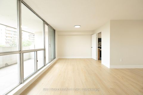 Photo 9 at 405 - 120 Dundalk Drive, Dorset Park, Toronto