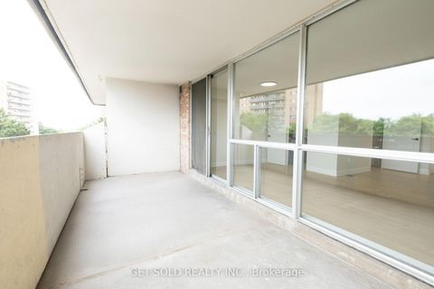 Photo 10 at 405 - 120 Dundalk Drive, Dorset Park, Toronto