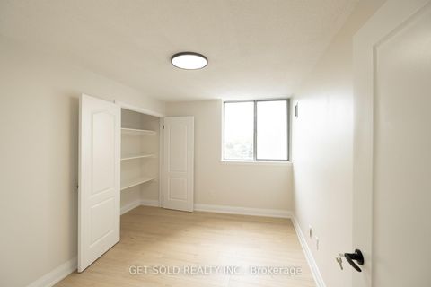 Photo 12 at 405 - 120 Dundalk Drive, Dorset Park, Toronto