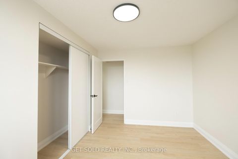 Photo 15 at 405 - 120 Dundalk Drive, Dorset Park, Toronto