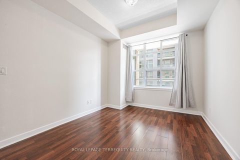 Photo 33 at 722 - 438 Richmond Street W, Waterfront Communities C1, Toronto