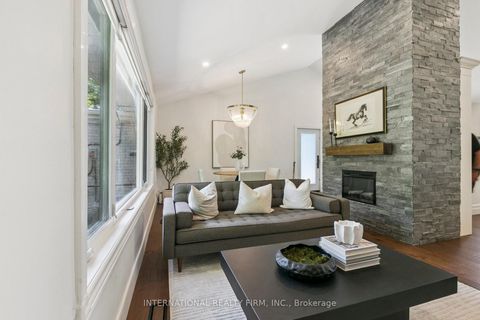 Photo 5 at 27 Treadgold Crescent, Donalda, Toronto
