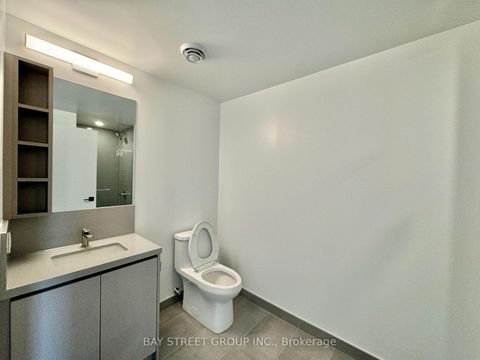 Photo 4 at 4212 - 319 Jarvis Street, Moss Park, Toronto